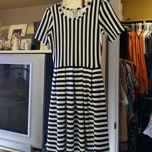 Lularoe small Amelia black striped dress
